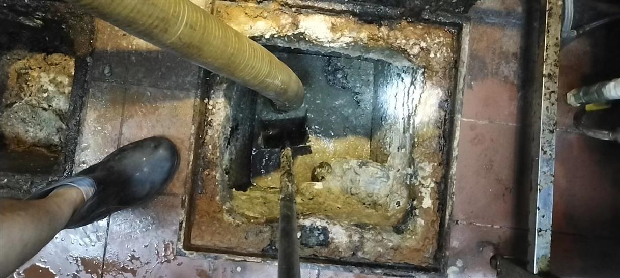 溪湖污水池清理一般都有毒气，怎么预防中毒呢？